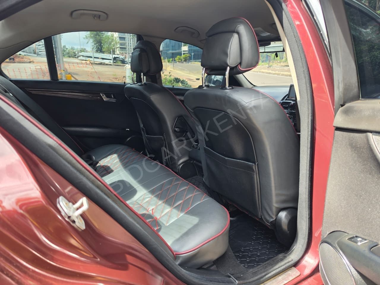 2010 Mercedes-Benz C200 Kompressor 1.8L Petrol Sedan, photo 5