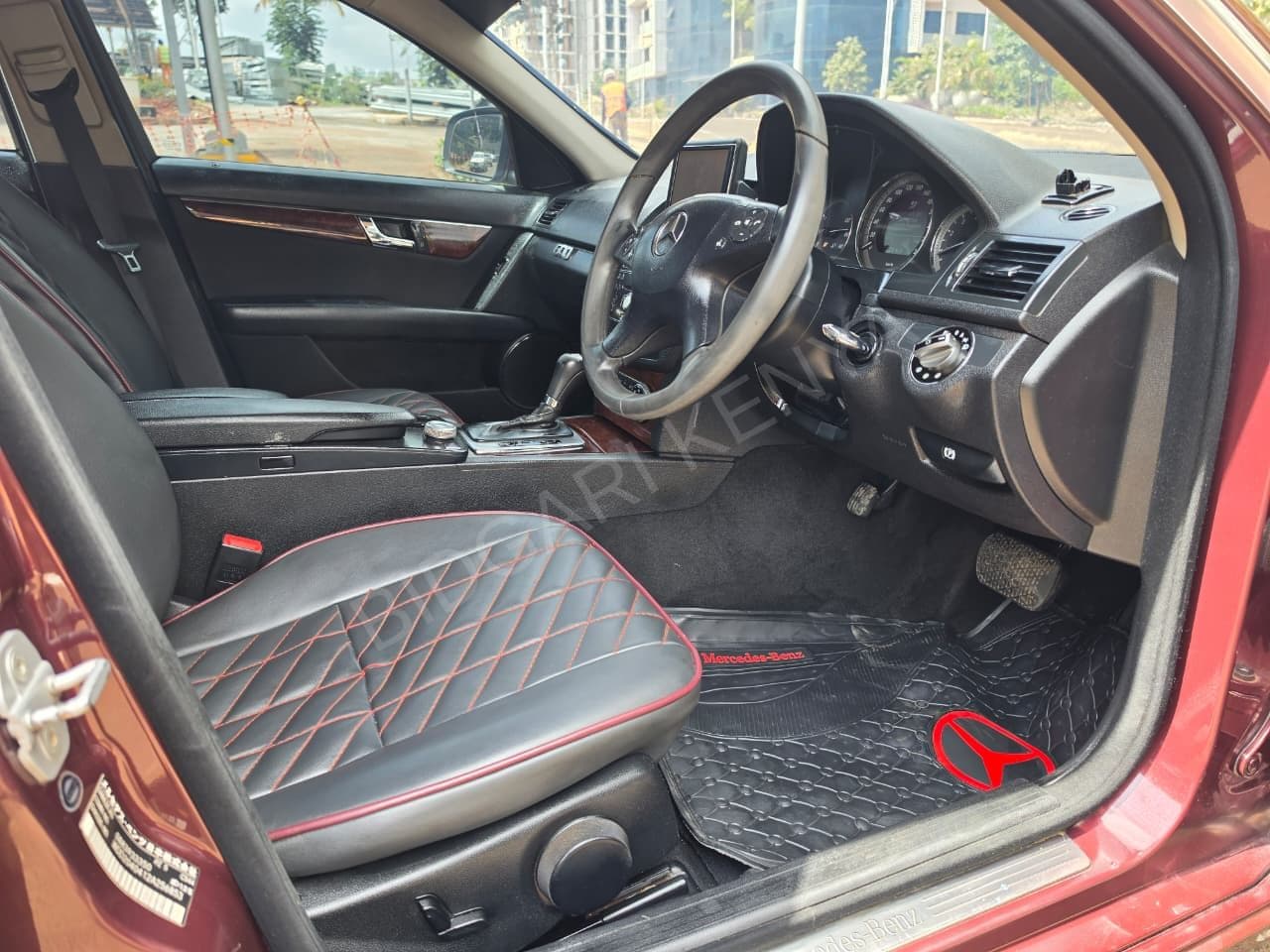 2010 Mercedes-Benz C200 Kompressor 1.8L Petrol Sedan, photo 4