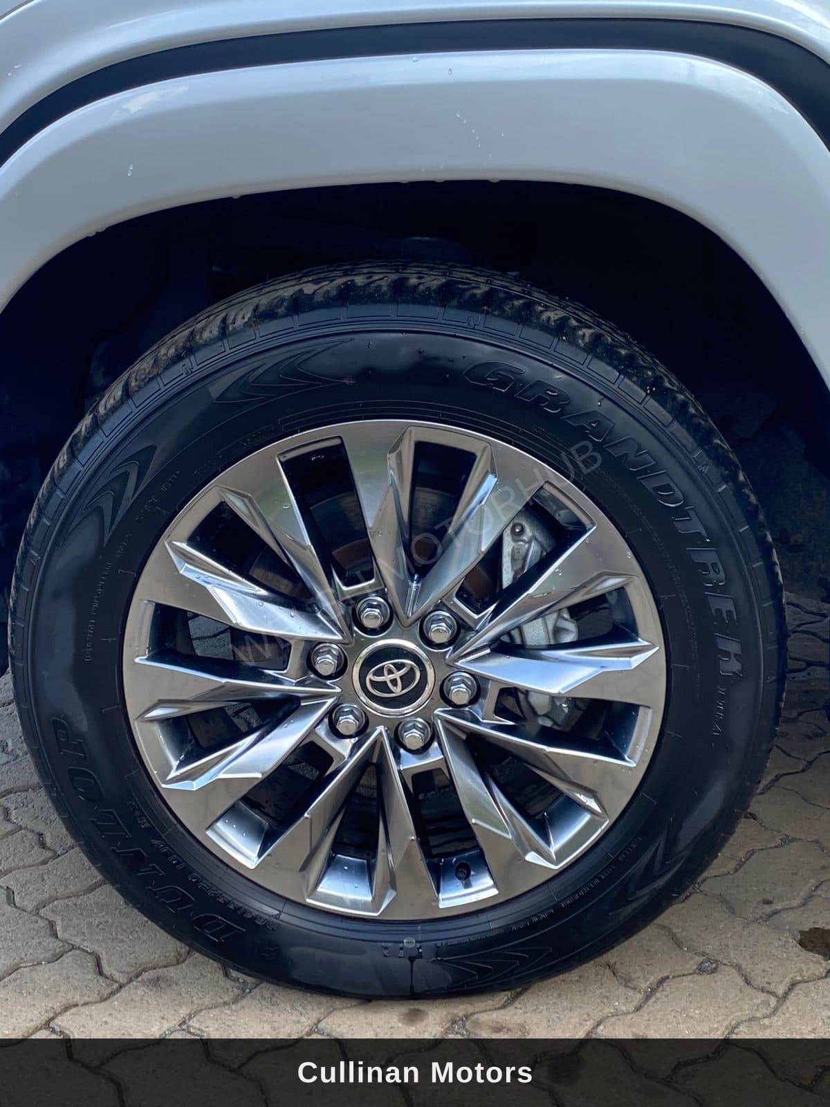 2026 Toyota LC300 ZX for Sale Kenya KSh 18M photo 12