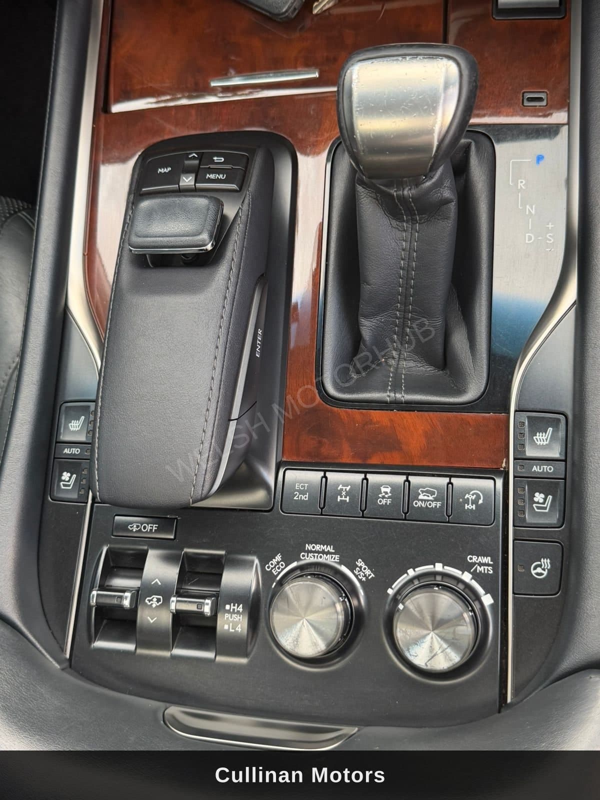 2016 Lexus LX570 for Sale Kenya KSh 8M thumbnail 11