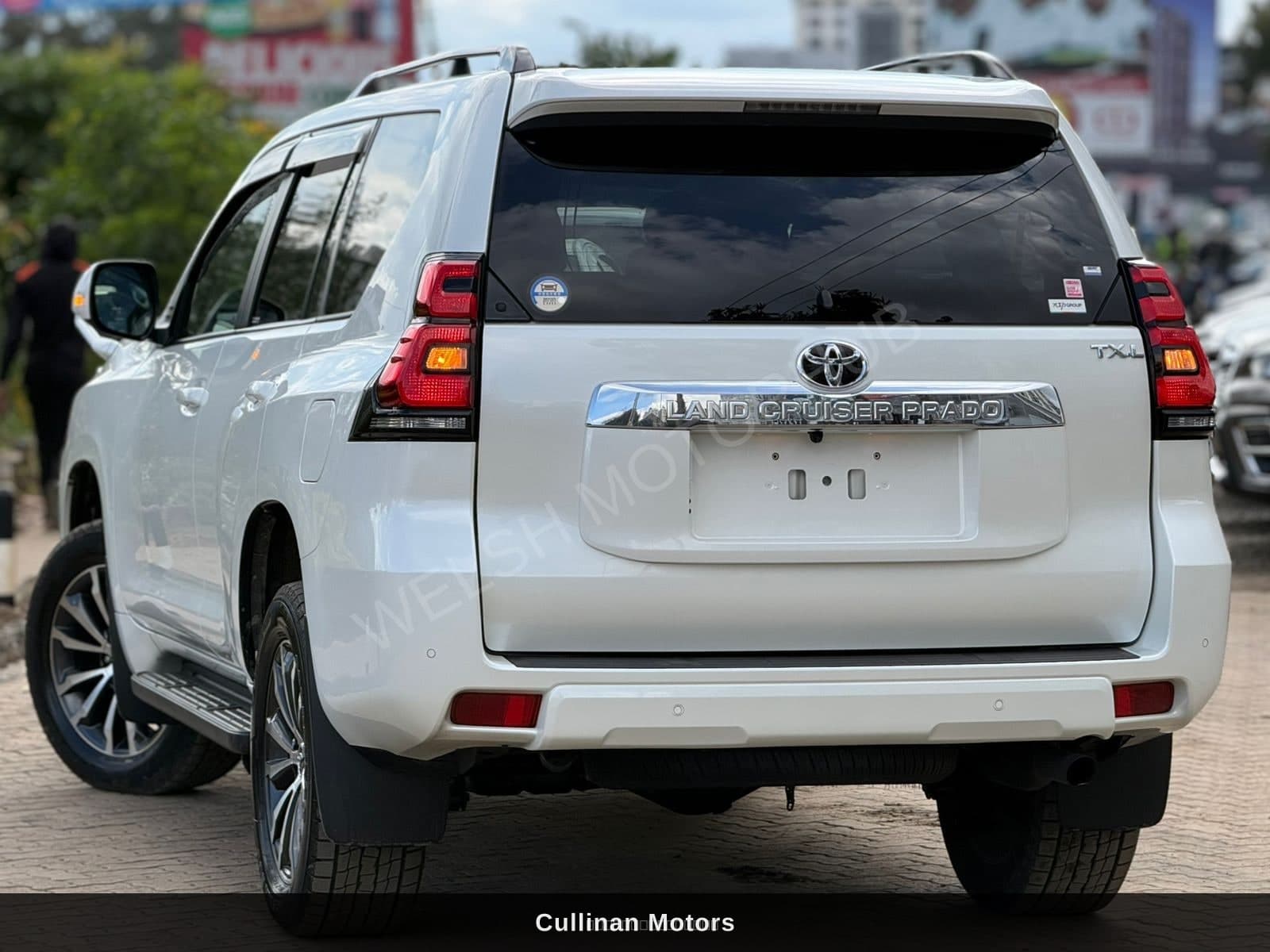 2020 Toyota Land Cruiser Prado for Sale Kenya KSh 6.6M thumbnail 4