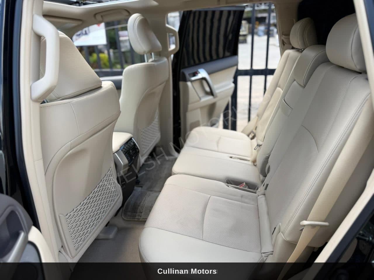 2022 Toyota Land Cruiser Prado TX-L for Sale Kenya KSh 7M photo 6