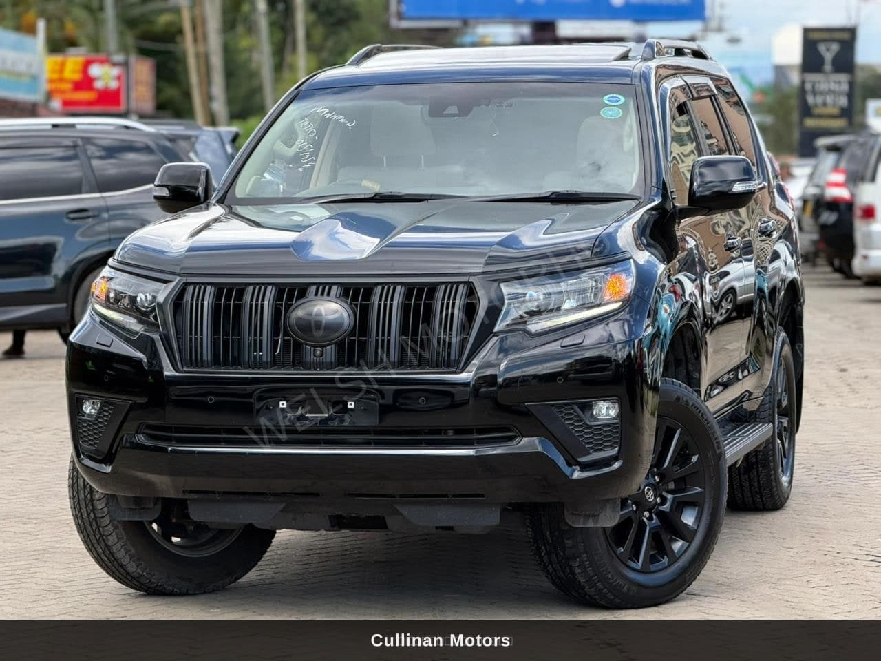 Toyota Land Cruiser ( Prado TX-L )