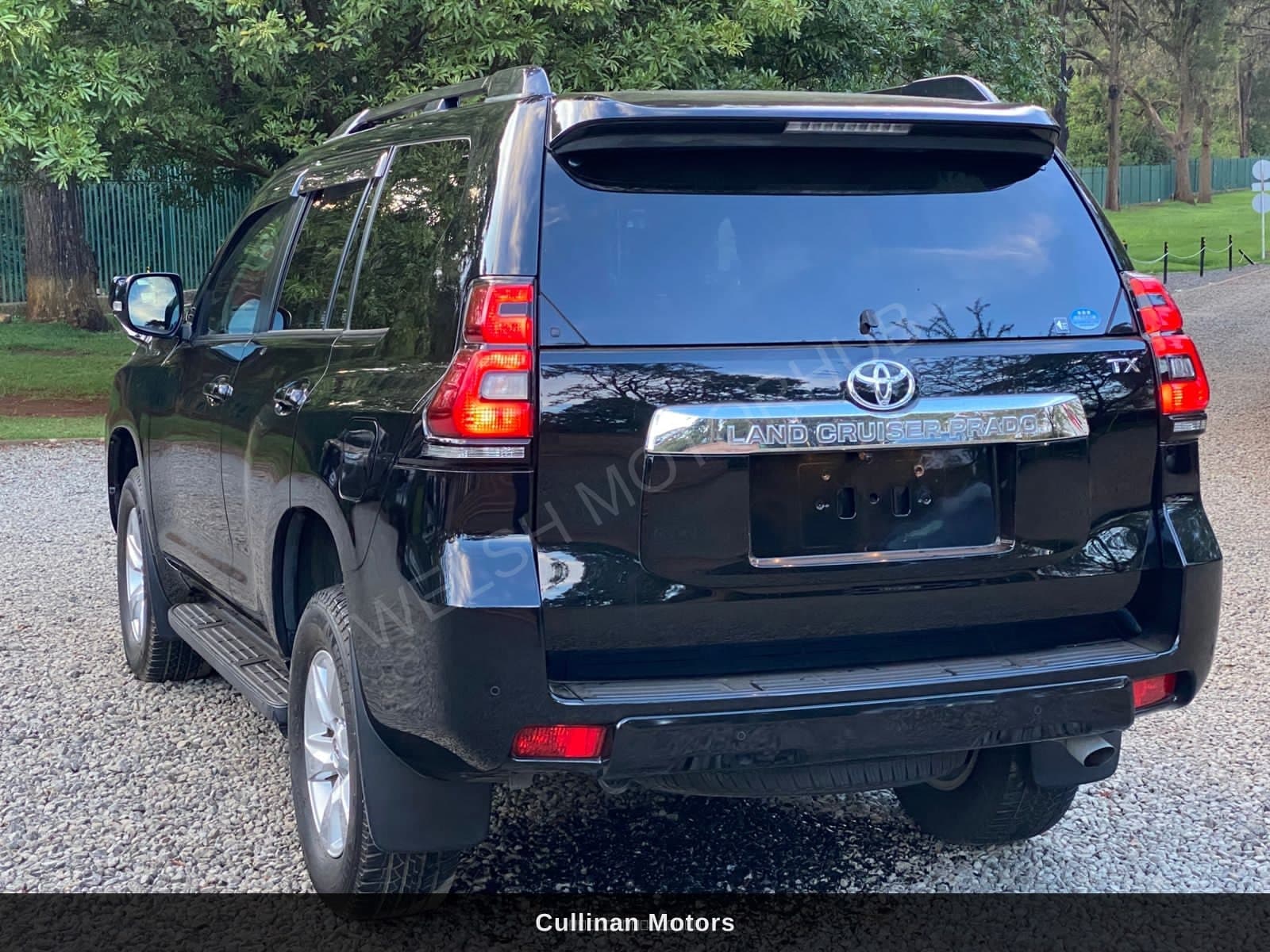 2019 Toyota Land Cruiser Prado for Sale Kenya KSh 5.9M thumbnail 4