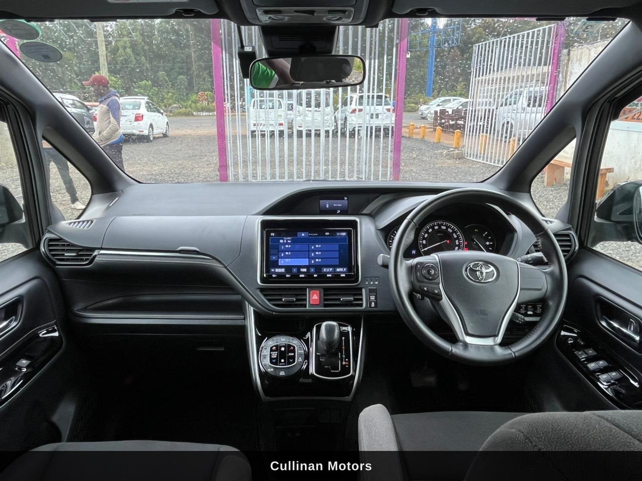Photo 12