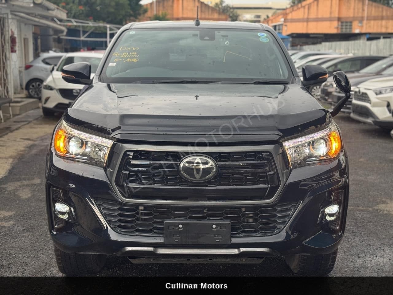 Toyota Hilux ( Z BLACK RALLY EDITION )