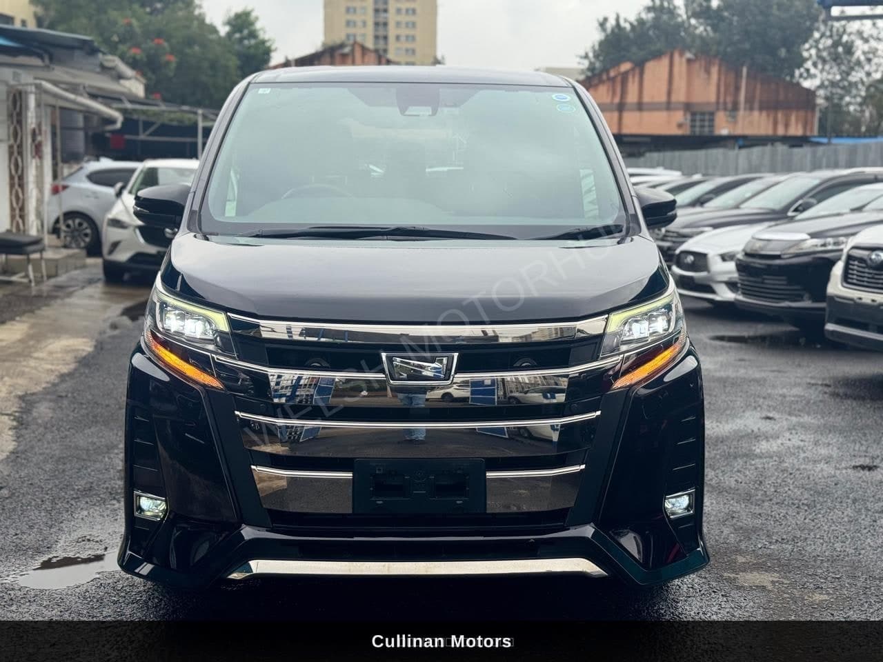 Toyota Noah ( SI/WXB )