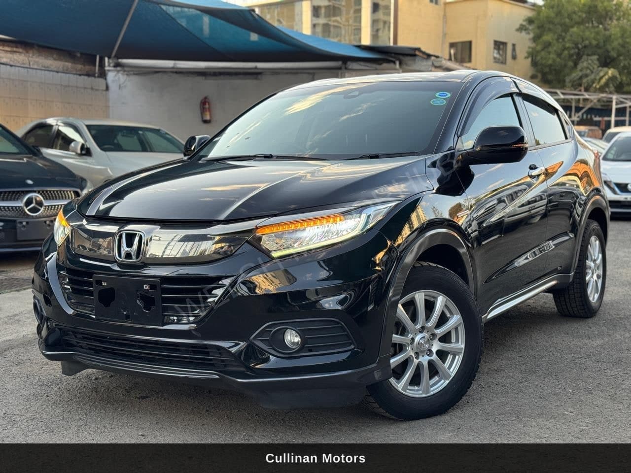 2019 Honda Vezel X SENSING for Sale Kenya KSh 2.7M photo 4