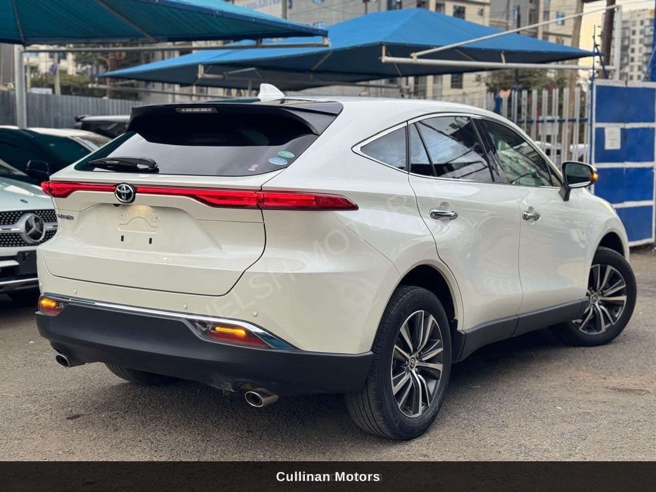 Toyota Harrier ( Z )