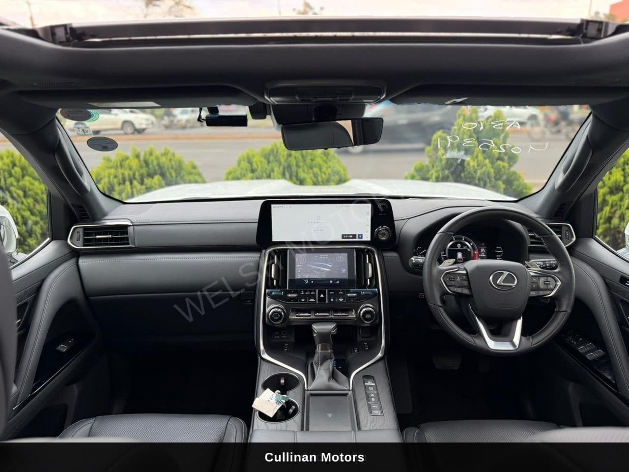 2023 Lexus LX 600 for Sale Kenya KSh 25M photo 6