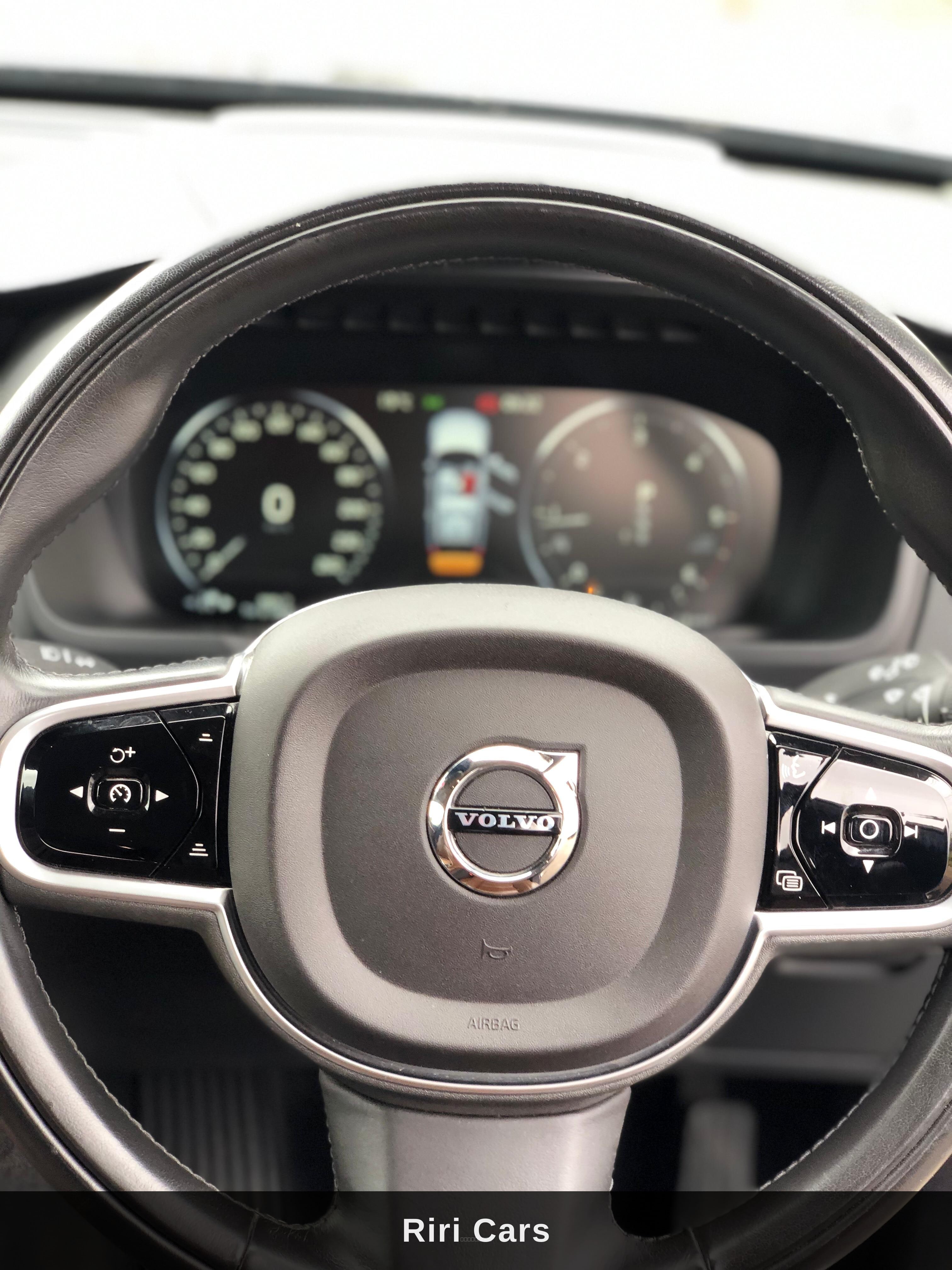 2018 Volvo XC90 Petrol SUV, photo 8