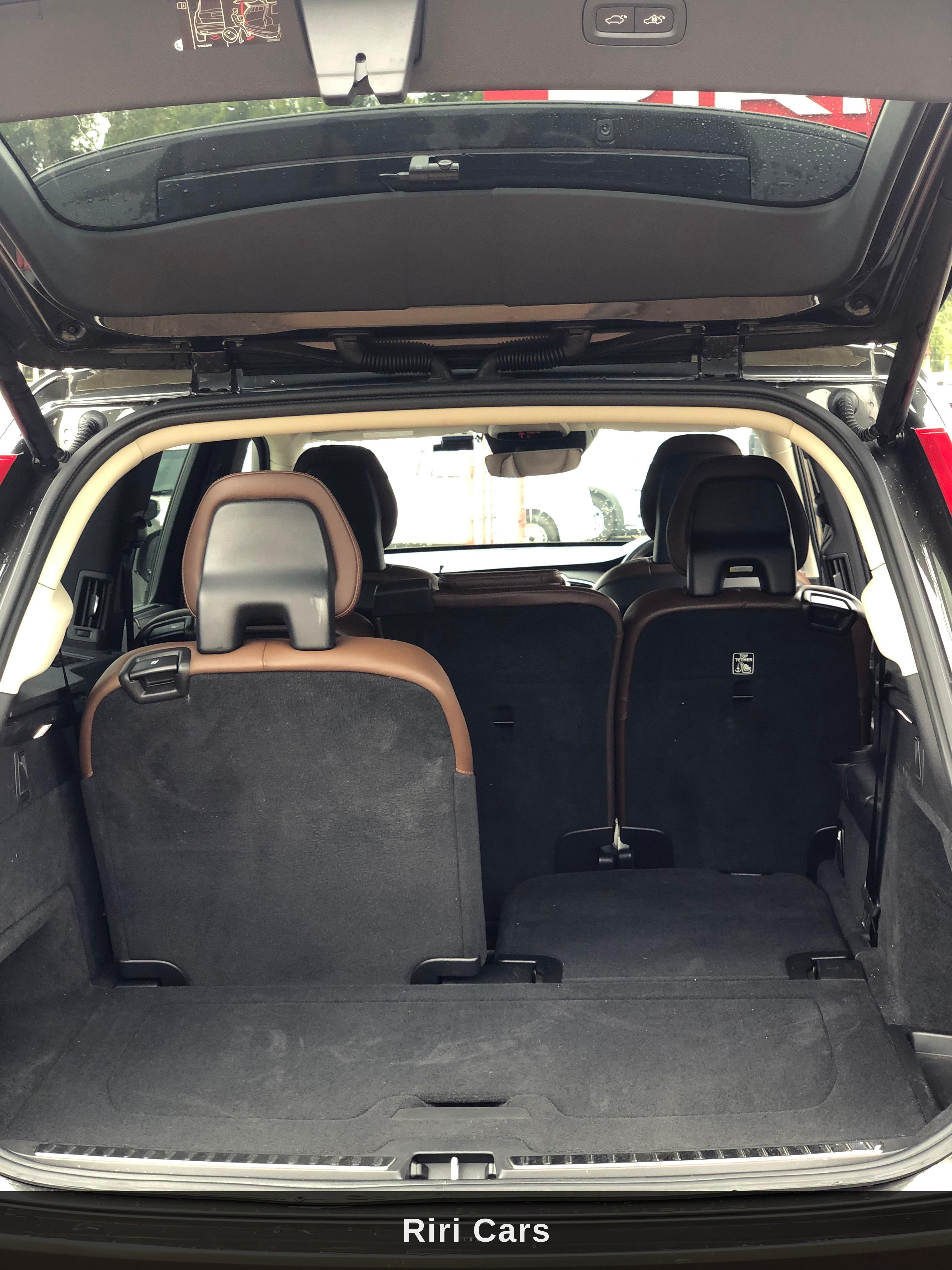 2018 Volvo XC90 Petrol SUV, photo 11