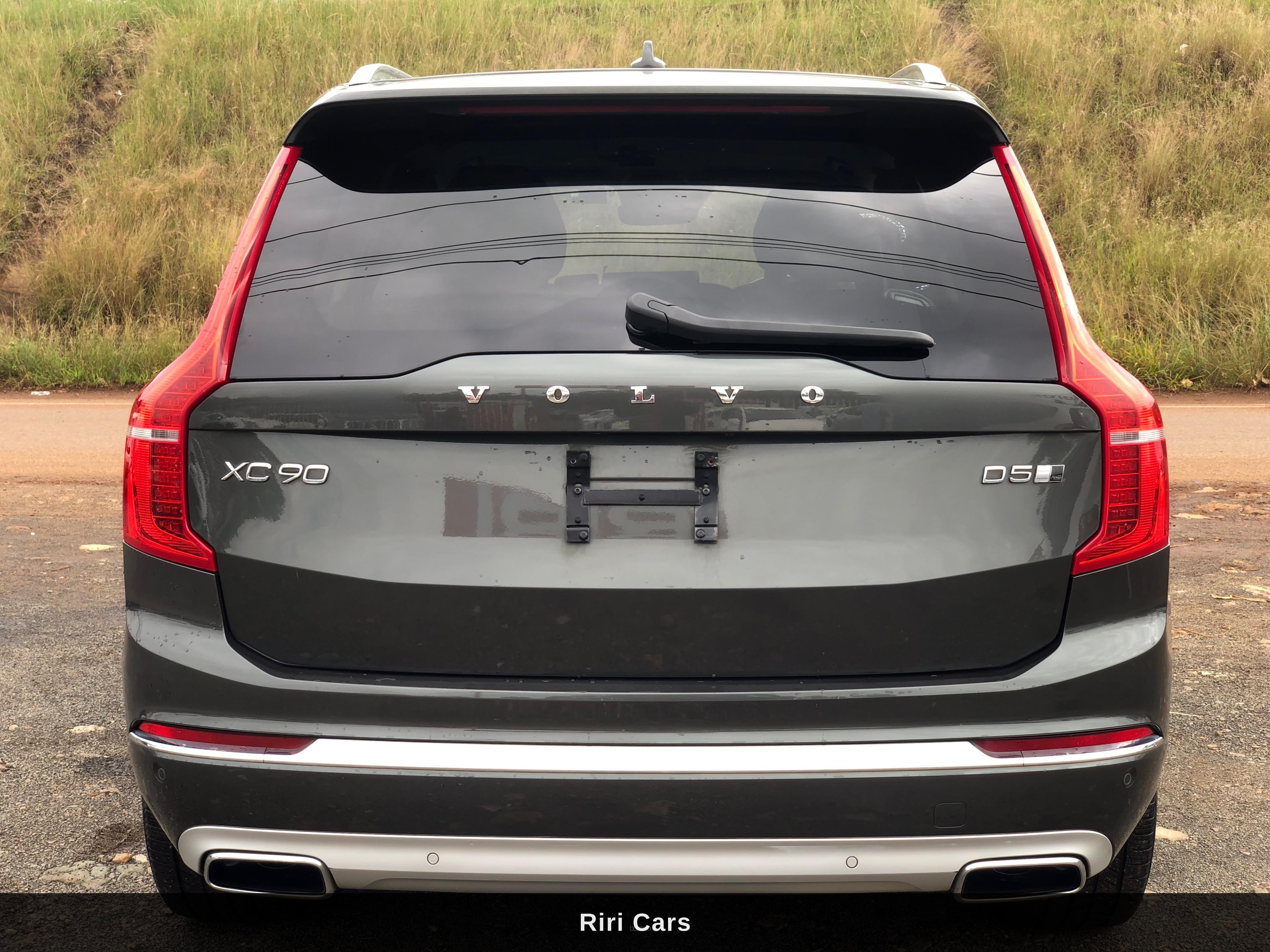 2018 Volvo XC90 Petrol SUV, photo 3