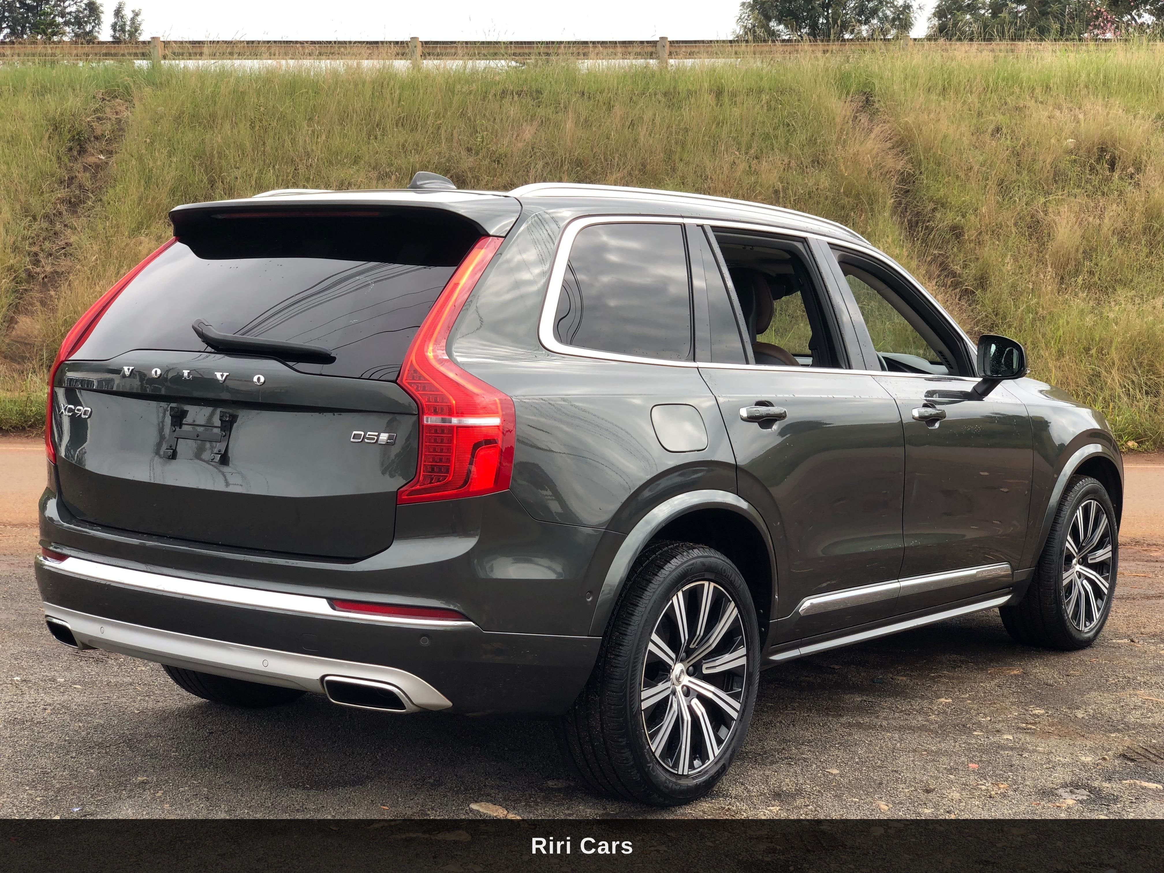 2018 Volvo XC90 Petrol SUV, photo 4