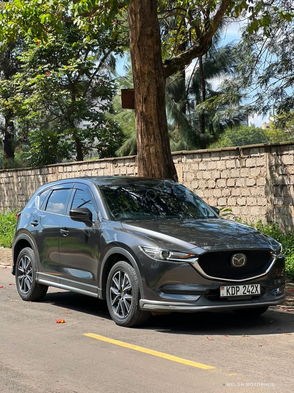 2017 Mazda CX-5 Diesel SUV — photo 4