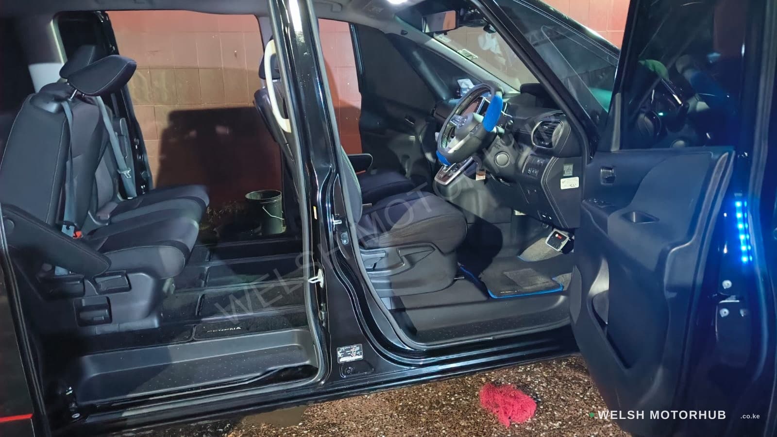 2019 Nissan Serena Petrol Sedan, photo 4