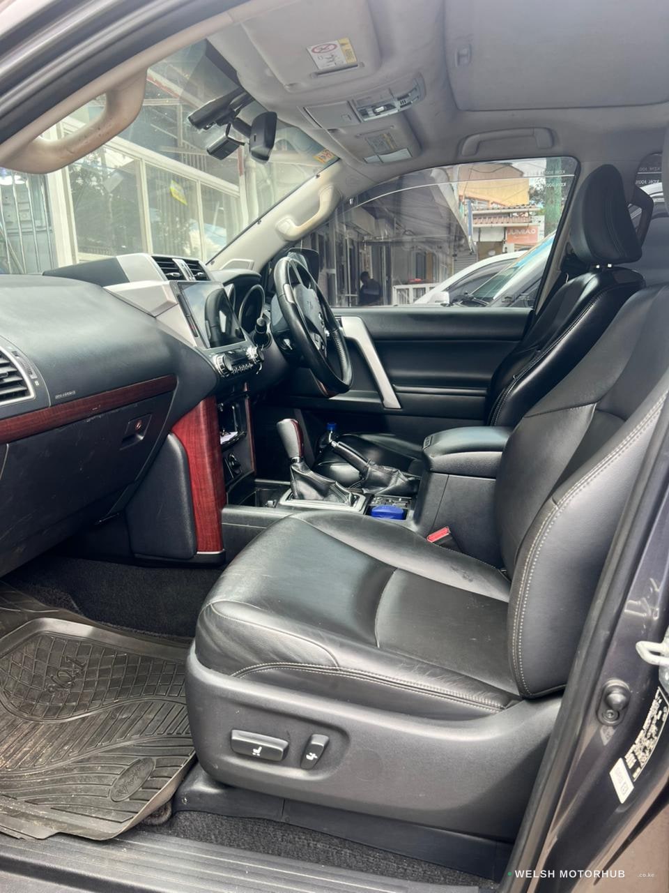 2015 Toyota Prado TX 2.7L Petrol SUV, photo 8