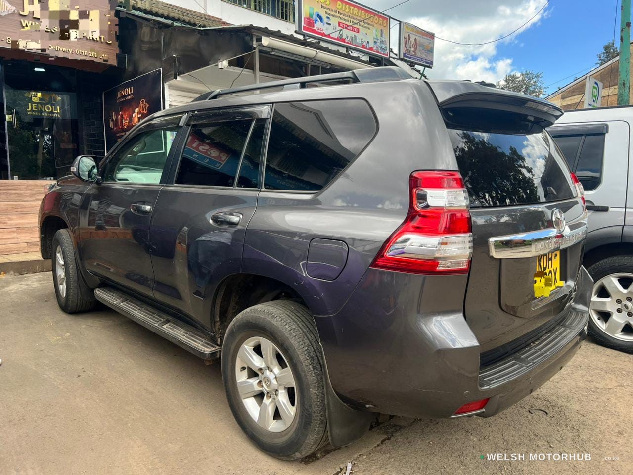2015 Toyota Prado TX 2.7L Petrol SUV, photo 4
