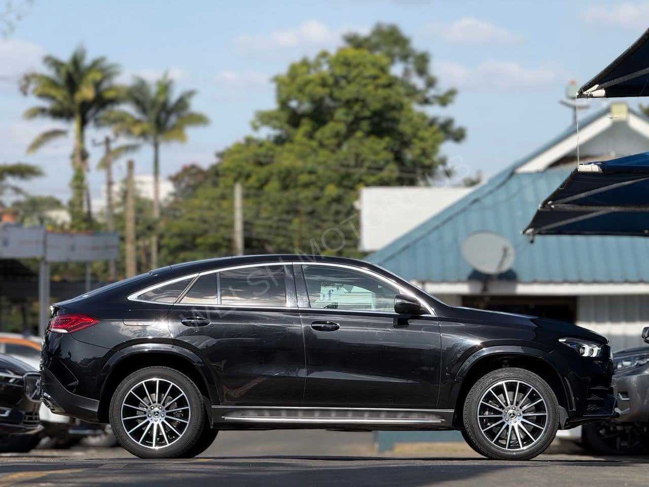 2021 Mercedes-Benz GLE 400d Coupe 4MATIC 2.9L Diesel Coupe, photo 3